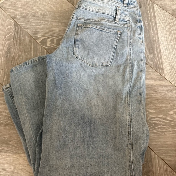 Alice + Olivia Light double button jeans size 27 - Picture 6 of 8